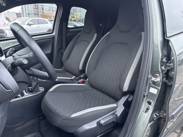 Toyota Aygo X 1.1 VVT-i 72KM 2022 Toyota Aygo X 1.0 VVTi Style 1.0 VVTi Toyota Aygo, zdjęcie 19