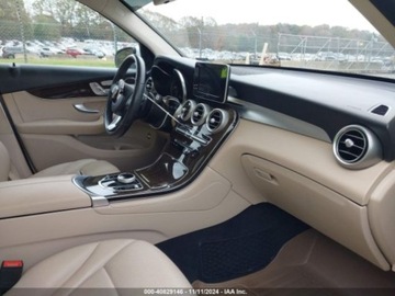 Mercedes GLC C253 2019 Mercedes-Benz GLC 2019r., 4MATIC, od ubezpieczalni 2.0 Benzyna 241KM, zdjęcie 9