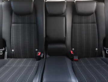 Honda HR-V II SUV 1.5 i-VTEC 130KM 2017 Honda HR-V 1.5 i-VTEC, Automat, Skóra, Navi, zdjęcie 9