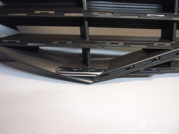 LISTWA ATRAPY GRILLA PRAWA DOLNA VOLVO XC60 LIFT