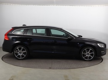 Volvo V60 I Kombi Facelifting 2.0 D2 DRIVE-E 120KM 2015 Volvo V60 D2 2.0, Serwis ASO, Skóra, Navi, Klima, zdjęcie 5