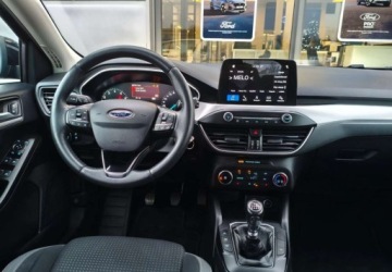 Ford Focus III Sedan Facelifting 1.0 EcoBoost 100KM 2018 Ford Focus Ford Focus 1.0 EcoBoost Titanium Benzyna 100KM, zdjęcie 8
