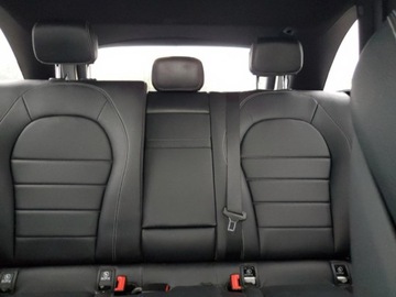 Mercedes GLC C254/X254 2022 Mercedes-Benz GLC 2022 r., 2.0L 2.0 Benzyna 255KM, zdjęcie 9