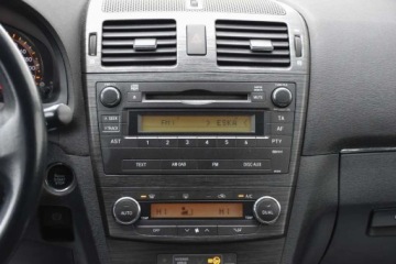 Toyota Avensis II Kombi 2.0 D-4D 126KM 2009 Toyota Avensis TOYOTA AVENSIS 2.0D4D 126KM Xenon Czujniki Parkowania Salon, zdjęcie 26