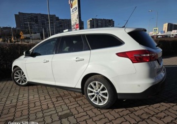 Ford Focus III Kombi Facelifting 1.0 EcoBoost 125KM 2017 Ford Focus Super Stan NAVI - Kamera - 114 Tkm - Zarejstrowany 125KM, zdjęcie 3