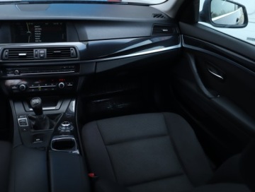 BMW Seria 5 F10-F11 Touring 520d 184KM 2011 BMW 5 520d, 181 KM, Navi, Klima, Klimatronic, zdjęcie 7