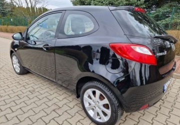 Mazda 2 II Hatchback 5d 1.3 75KM 2008 Mazda 2 Mazda 2 1.3 Comfort 1.3 Benzyna 75KM, zdjęcie 5