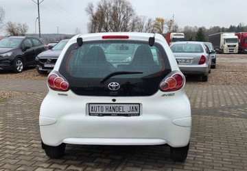 Toyota Aygo I Hatchback 5d Facelifting 1.0 VVT-i 68KM 2012 Toyota Aygo 1,0 Ben Klima Benzyna 68KM, zdjęcie 16