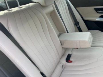 Mercedes Klasa E W214 Sedan 2.0 200 204KM 2025 E Klasa 200 4-Matic AMG 2.0 (204KM) 2025, zdjęcie 13