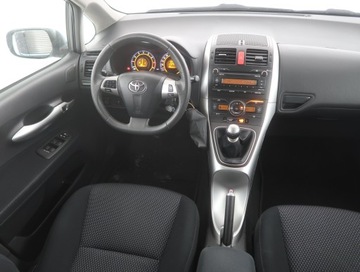 Toyota Auris I Hatchback 1.6 Valvematic 132KM 2010 Toyota Auris 1.6 Valvematic, Klima, Klimatronic, zdjęcie 6