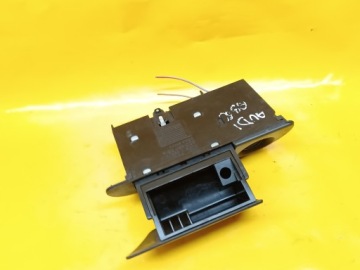 ПЕПЕЛЬНИЦА ПЕРЕДНЯЯ AUDI A3 8L ЧЕРНАЯ 8D0857951B