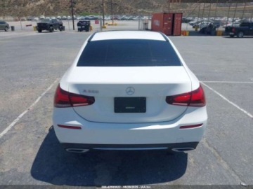 Mercedes Klasa A W177/V177 2021 Mercedes-Benz Klasa A 220 2021 2.0l 2.0 Benzyna 188KM, zdjęcie 4