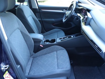 Volkswagen Golf VIII Variant 1.5 eTSI 130KM 2022 VW Golf 1.5 eTSI, Salon Polska, 1. Właściciel, zdjęcie 8