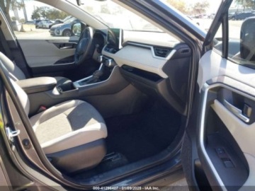 Toyota RAV4 V 2023 Toyota RAV4 2023r., 2.5L 2.5 Benzyna 203KM, zdjęcie 8