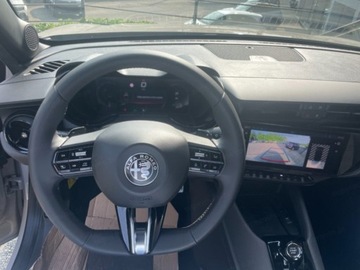 Alfa Romeo Junior 2025 ALFA ROMEO Junior Ibrida Speciale Suv 1.2 (145KM) 2025, zdjęcie 9