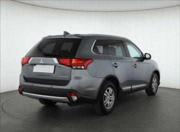 Mitsubishi Outlander III SUV Facelifting 2017 2.0 150KM 2017 Mitsubishi Outlander 2.0, Salon Polska, zdjęcie 4