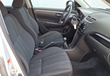 Suzuki Swift V Hatchback 3d Facelifting 1.2 VVT 94KM 2015 Suzuki Swift 1.2 Comfort 1.2 Benzyna 94KM, zdjęcie 12