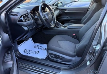 Toyota Camry IX Sedan 2.5 Hybrid Dynamic Force 218KM 2021 Toyota Camry salon Polska, FV-VAT 23, serwis ASO, Gwarancja 2.5 Hybryda, zdjęcie 16