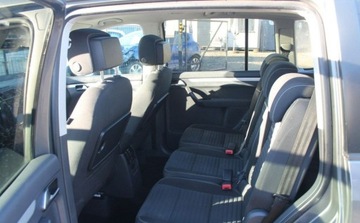 Volkswagen Touran II 1.6 TDI 105KM 2015 Volkswagen Touran 1.6 Diesel 104KM, zdjęcie 9