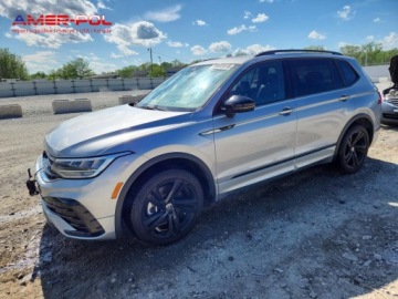 Volkswagen Tiguan II 2023 Volkswagen Tiguan 2023 VOLKSWAGEN TIGUAN SE R-LINE BLACK 2.0 Benzyna 205KM