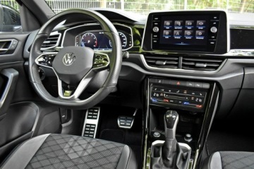 Volkswagen T-Roc I SUV Facelifting 2.0 TSI 190KM 2022 Volkswagen T-Roc Bezwypadkowy / Salon Polska /, zdjęcie 17