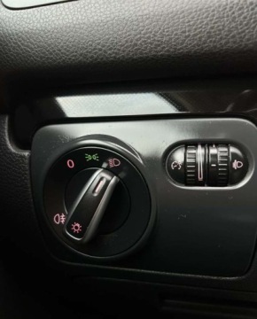 Volkswagen Golf VI Hatchback 5d 1.4 TSI 122KM 2009 Volkswagen Golf AUTOMAT DSG Hak Niski przebieg Warszawa 1.4 Benzyna 122KM, zdjęcie 21