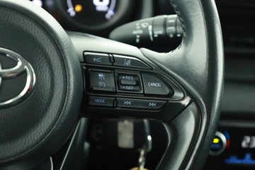 Toyota Yaris IV Hatchback 1.5 Hybrid Dynamic Force 116KM 2021 Toyota Yaris 1.5 VVT-i Hybrid, Salon Polska, zdjęcie 12