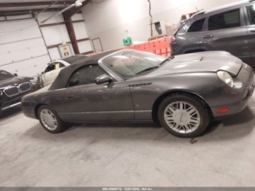 Ford 2003 Ford Thunderbird 2002 r., 3,9 L 3.9 Benzyna 280KM, zdjęcie 13