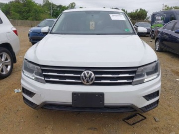 Volkswagen Tiguan II 2021 Volkswagen Tiguan 2021 VOLKSWAGEN TIGUAN 2.0T S 2.0 Benzyna 184KM, zdjęcie 2