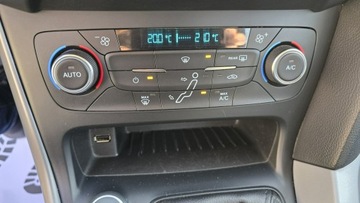 Ford Focus III Kombi Facelifting 1.0 EcoBoost 125KM 2014 Ford Focus LED, serwisowany, zdjęcie 17