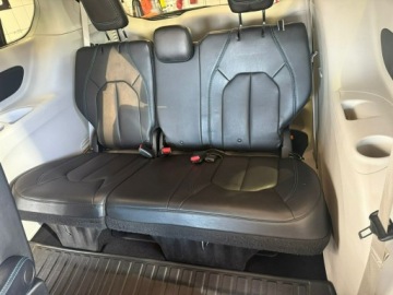 Chrysler Pacifica II 3.6 V6 291KM 2021 Chrysler Pacifica Lokalizacja : Włocławek, zdjęcie 9