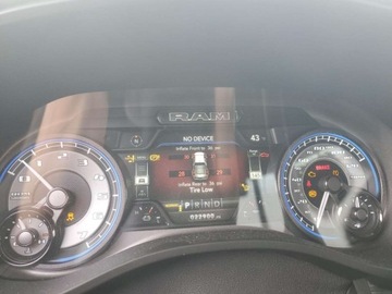  RAM 1500 Limited 2022 5.7l 5.7 Benzyna 395KM, zdjęcie 9