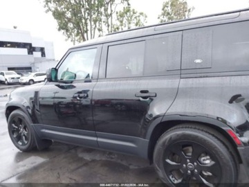 Land Rover Defender IV (L663) 2024 Land Rover Defender 110 P300 2024 2.0 Benzyna 296KM, zdjęcie 2