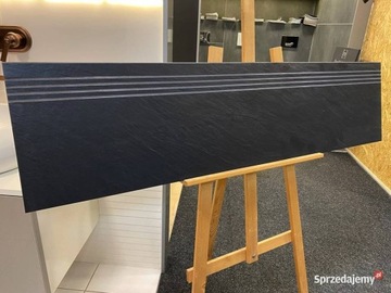 płytki schodowe czarne 30x120 lavagna Skała Nero