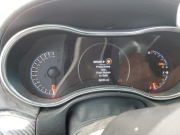 Jeep Grand Cherokee IV 2021 Jeep Grand Cherokee SRT-8 2021 6.4l 6.4 Benzyna 360KM, zdjęcie 9