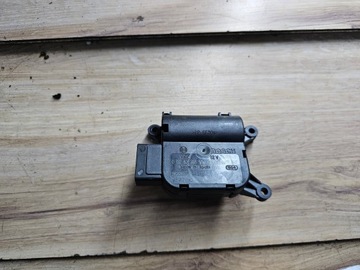 MOTOREK RADIÁTORU TOURAN I 1K1907511G