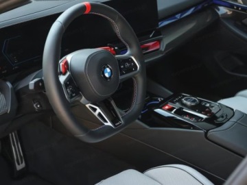 BMW Seria 5 G90-91 M Sedan 4.4 V8 727KM 2025 BMW Seria 5 M5 Sedan 4.4 (727KM) 2025, zdjęcie 5