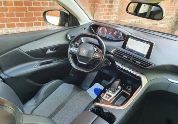 Peugeot 3008 II Crossover 1.2 PureTech 130KM 2019 Peugeot 3008 Allure Kamera Serwis GetHelp 1.2 Benzyna 130KM, zdjęcie 9
