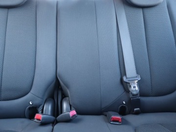 Kia Carens III 2.0 i 16V 144KM 2006 Kia Carens 2.0 16V, Klima, Klimatronic, zdjęcie 9