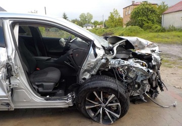 Toyota C-HR II SUV 1.8 Hybrid 140KM 2024 Toyota C-HR Okazja 1.8 Hybryda 140KM, zdjęcie 14