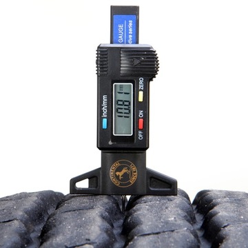 385/65R22,5 BRIDGESTONE R179+ примерно 10,5-11 мм!! ПАРА ШИН ДЛЯ ПРИЦЕПА (TP507A)