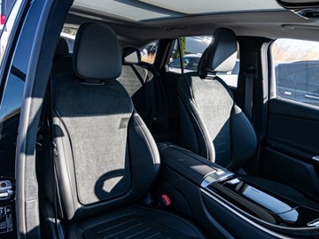 Mercedes GLC C254/X254 Coupe 2.0 300 258KM 2025 MERCEDES-BENZ GLC 300 4-Matic AMG Line 2.0 (258KM) 2025, zdjęcie 8