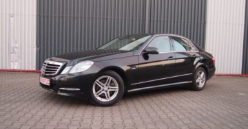 Mercedes Klasa E W212 Limuzyna 200 CGI BlueEFFICIENCY 184KM 2012 Mercedes-Benz Klasa E 1,8BenzynaAutomat LimuzynaSkora Ksenon 1.8, zdjęcie 14
