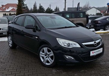 Opel Astra J Hatchback 5d 1.4 Turbo ECOTEC 140KM 2011 Opel Astra sprowadzone zarejestrowane 1.4 Benzyna 140KM, zdjęcie 8
