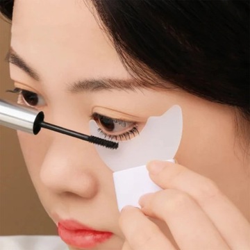 Аппликатор для туши, силиконовая щеточка.