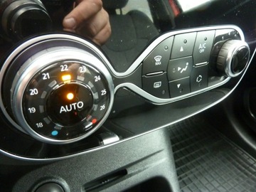 Renault Captur I 2018 Renault Captur X-MOD*1.2 Tce 118Ps*AUTOMAT*Navi, zdjęcie 19