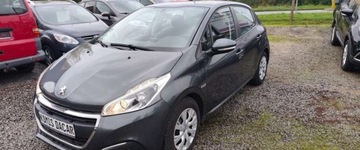 Peugeot 208 I Hatchback 5d Facelifting 1.2 PureTech 82KM 2016 Peugeot 208 Peugeot 208 1.2 PureTech Allure 1.2 Benzyna 82KM