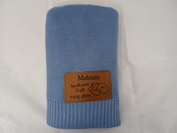 Детское бамбуковое одеяло с именем и свидетельством о рождении.