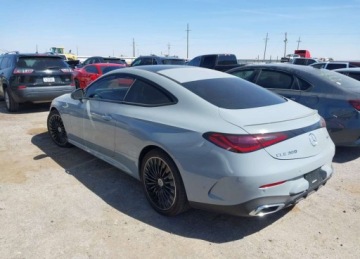 Mercedes CLE Coupe 2.0 300 258KM 2024 Mercedes-Benz CLE MERCEDES-BENZ CLE 300 4MATIC 2.0 Benzyna 259KM, zdjęcie 3