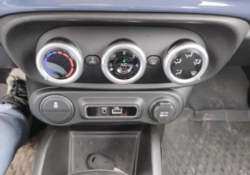 Fiat 500L Hatchback 5d Seria 5 1.4 T-Jet 120KM 2017 Fiat 500L 2017r. 1.4 Benzyna. Uszkodzony lewy przod. Jezdzi. 1.4 Benzyna, zdjęcie 13